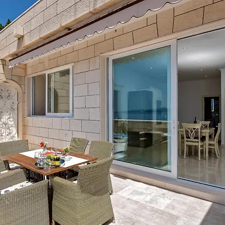 D&d Sosic Daire Brela